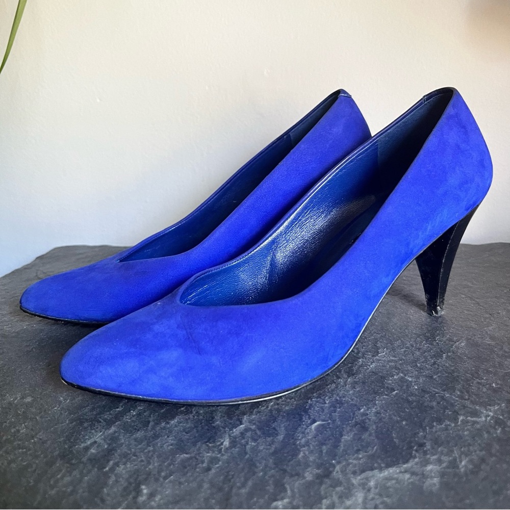 Vintage Anne Klein Electric Blue Heels pumps excellent condition